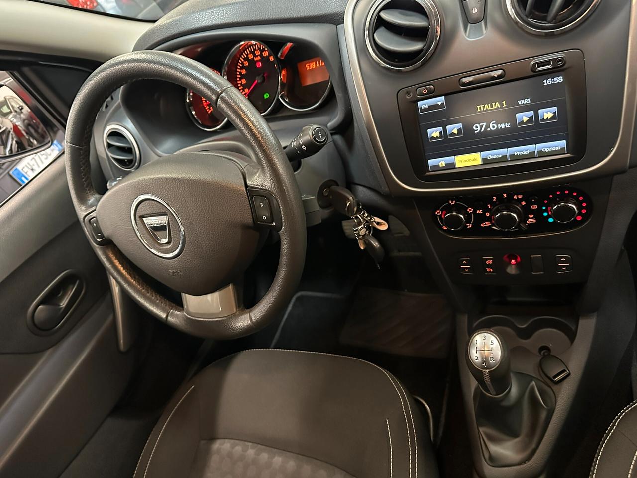 Dacia Sandero 1.2 75CV Lauréate