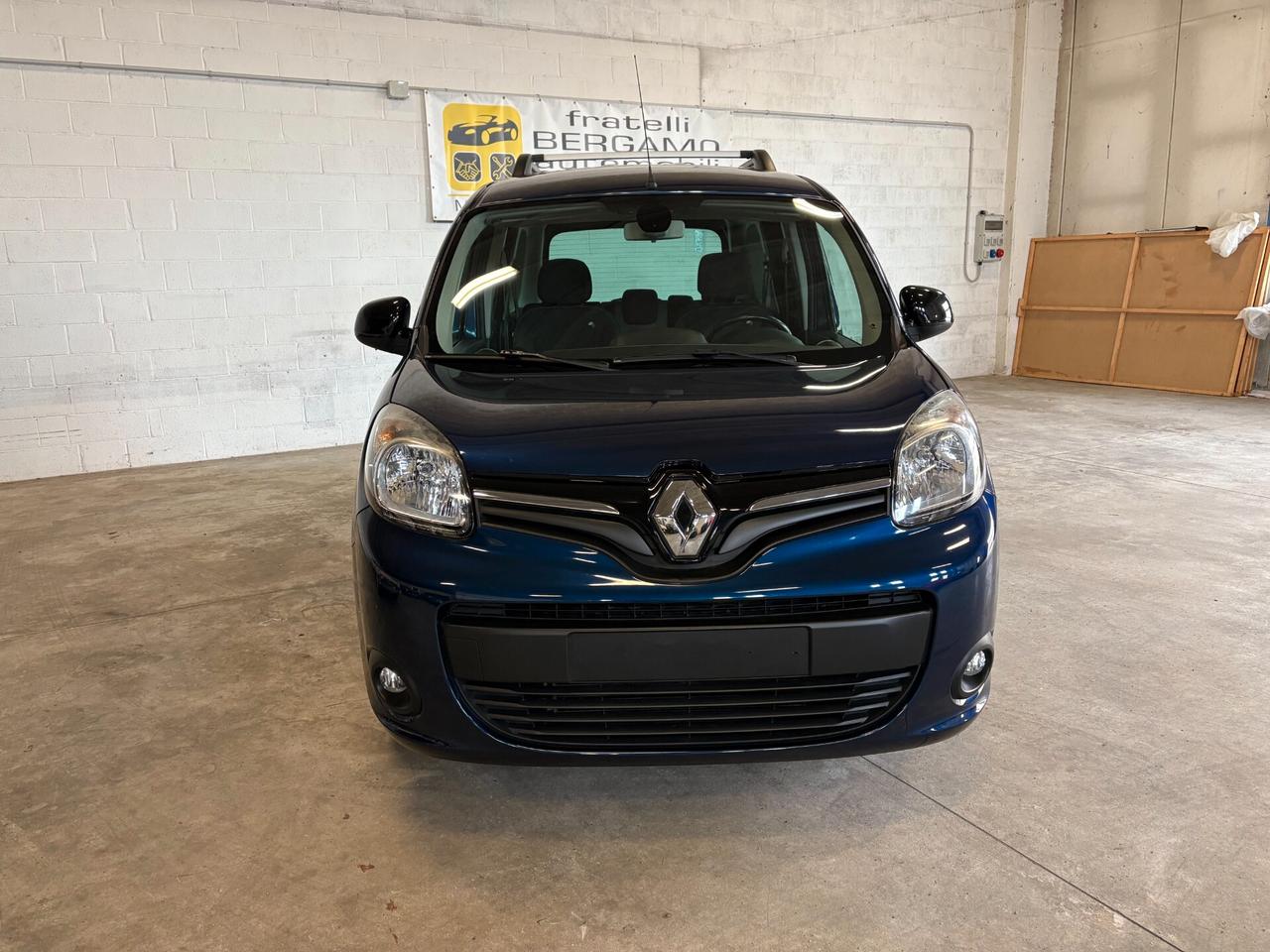 Renault Kangoo 1.5 blue dci 95Cv AUTOVETTURA SOLO 42.000KM
