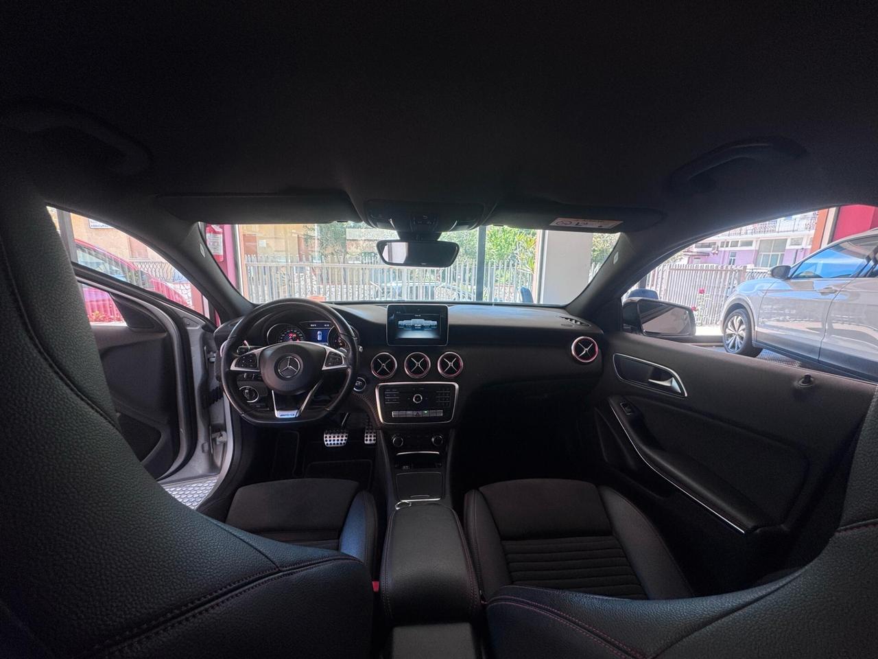 Mercedes-benz A180d Automatic Premium 2016 UNICOPRIETARIO