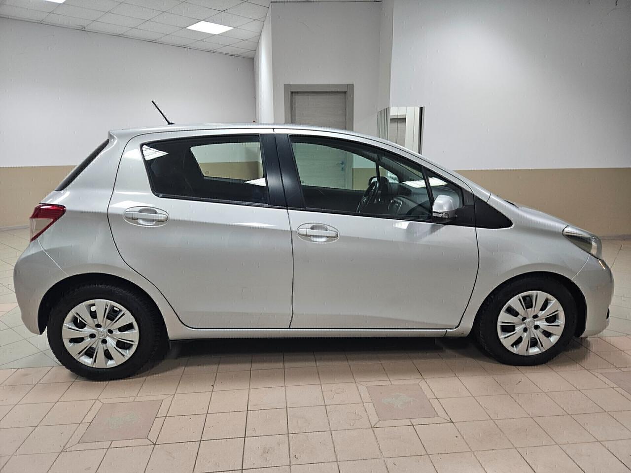 Toyota Yaris 1.4 D-4D 5 porte Lounge