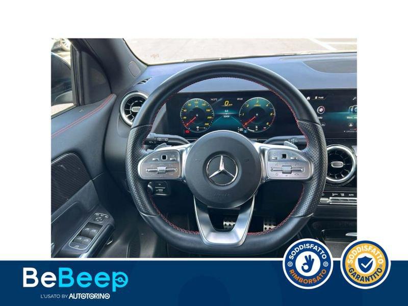 Mercedes-Benz GLA 200 D PREMIUM 4MATIC AUTO