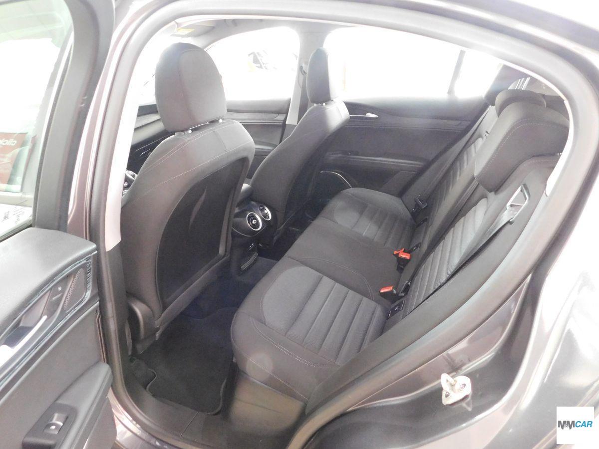 ALFA ROMEO - Stelvio - 2.2 T.diesel 160CV AT8 RWD Bus.