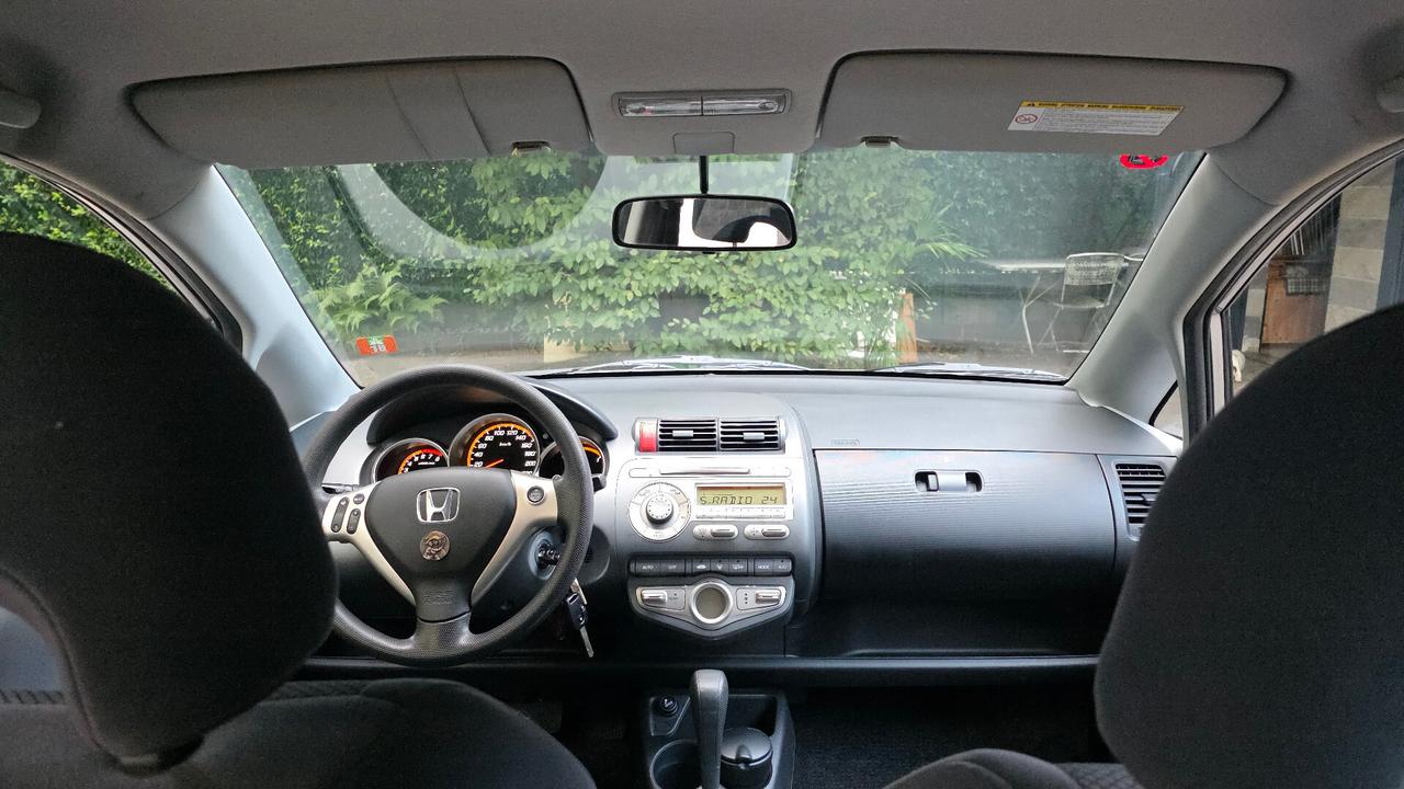 Honda Jazz 1.4 i-DSi 5p. 7 Speed CVT Graph.