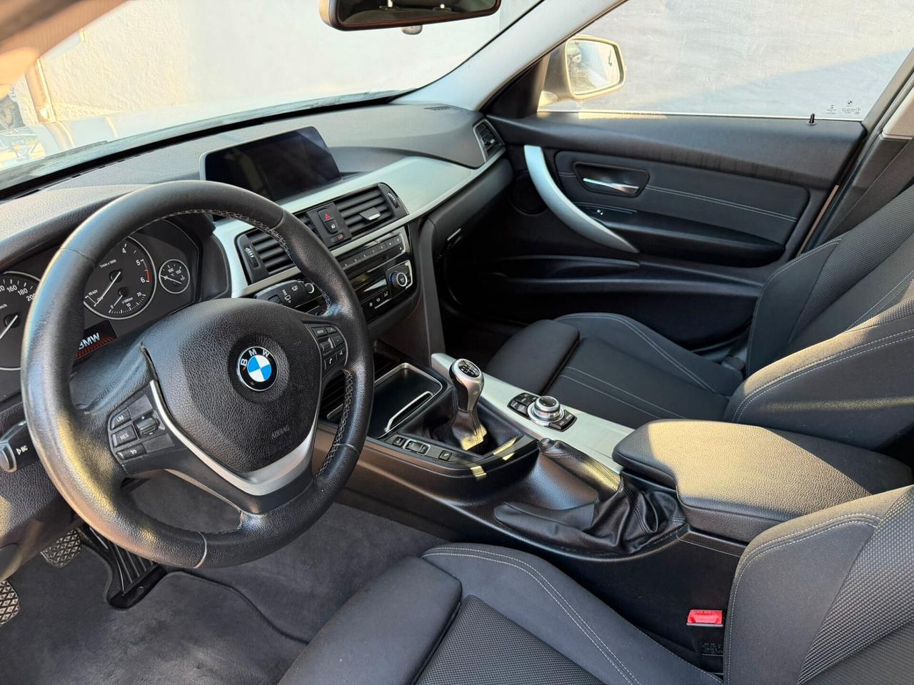 Bmw 318 318d xDrive Touring Sport