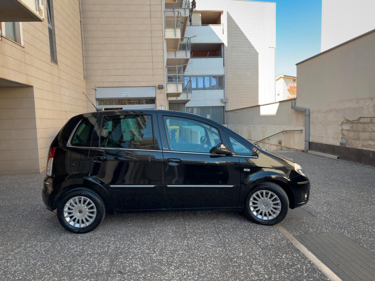 Lancia MUSA 1.3 Mjt 95 cv Platino PREZZO OUTLET!!!