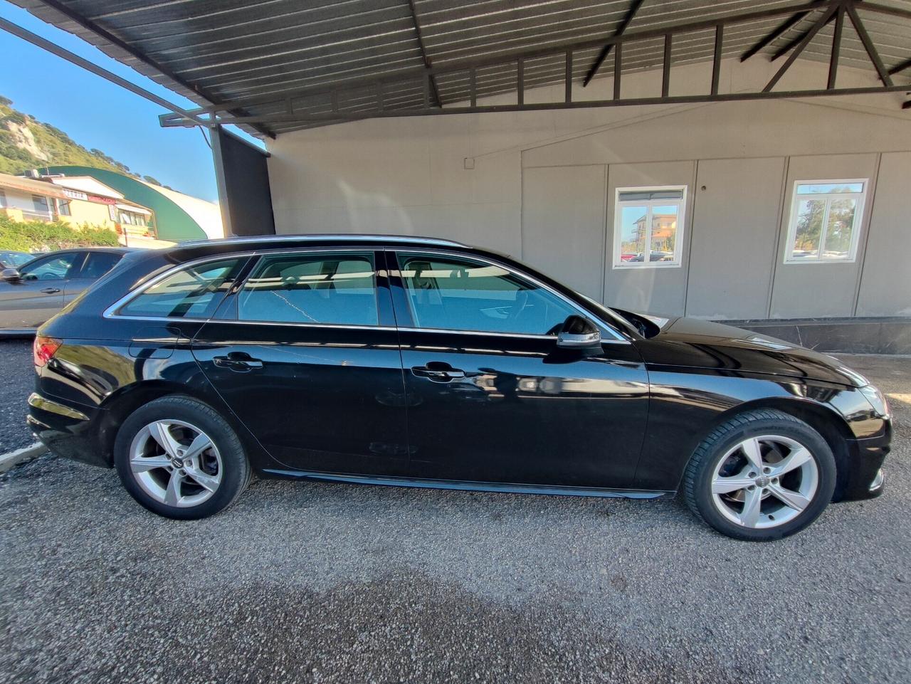 Audi A4 Avant 35 TDI/163 CV S tronic line edition