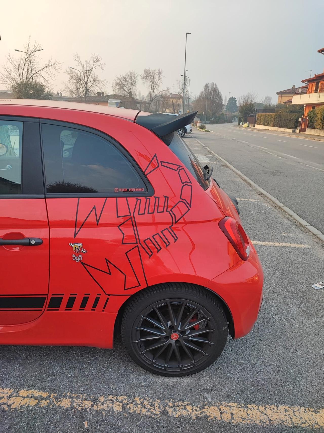 Abarth 595 1.4 Turbo T-Jet 180 CV Competizione