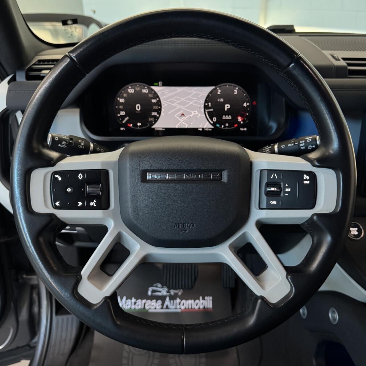 Land Rover Defender 90 SE D200 AWD 3.0cc 200cv Assetto regolabile Navi (PREZZO + IVA)
