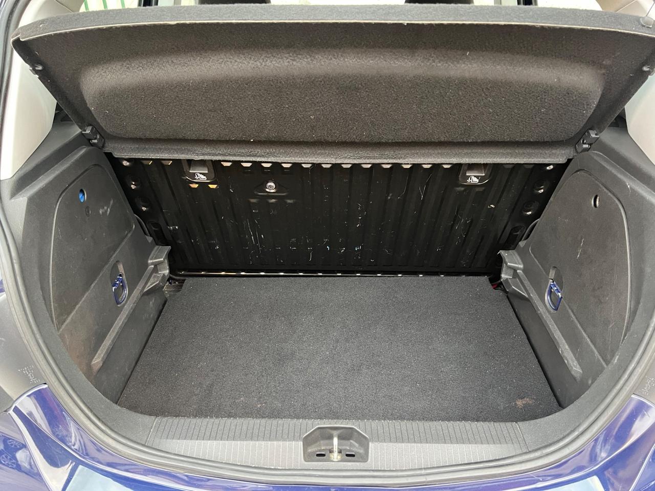 Opel Corsa 1.4 90CV GPL Tech 5 porte b-Color