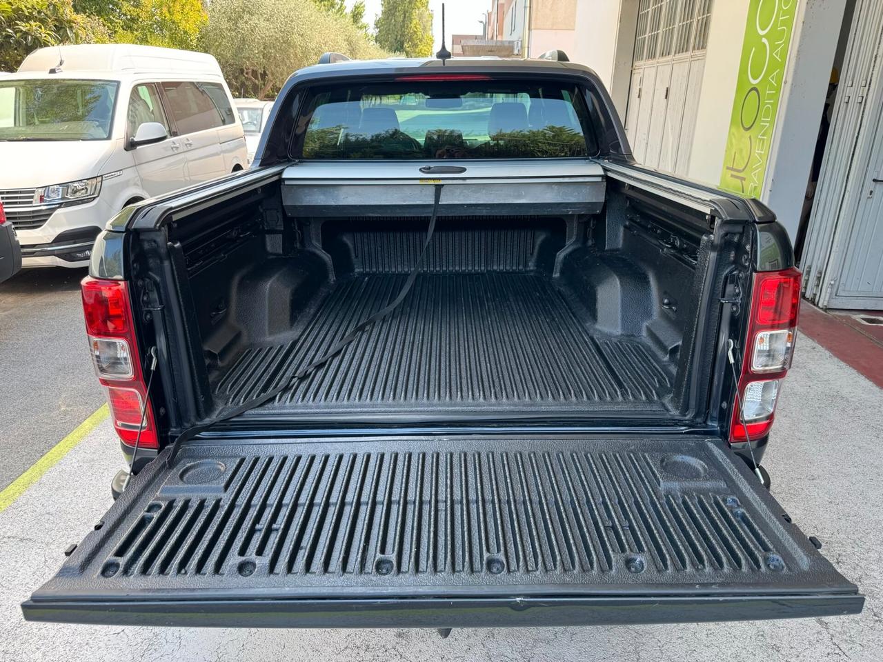 Ford Ranger 2.0 tdci double cab Wildtrak UNIPROPR.