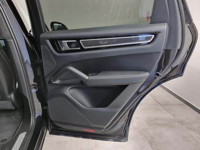 PORSCHE Cayenne 3.0 V6 PackSportAlleggerito