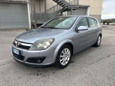 Opel Astra 1.7 CDTI 101CV 5 porte Cosmo