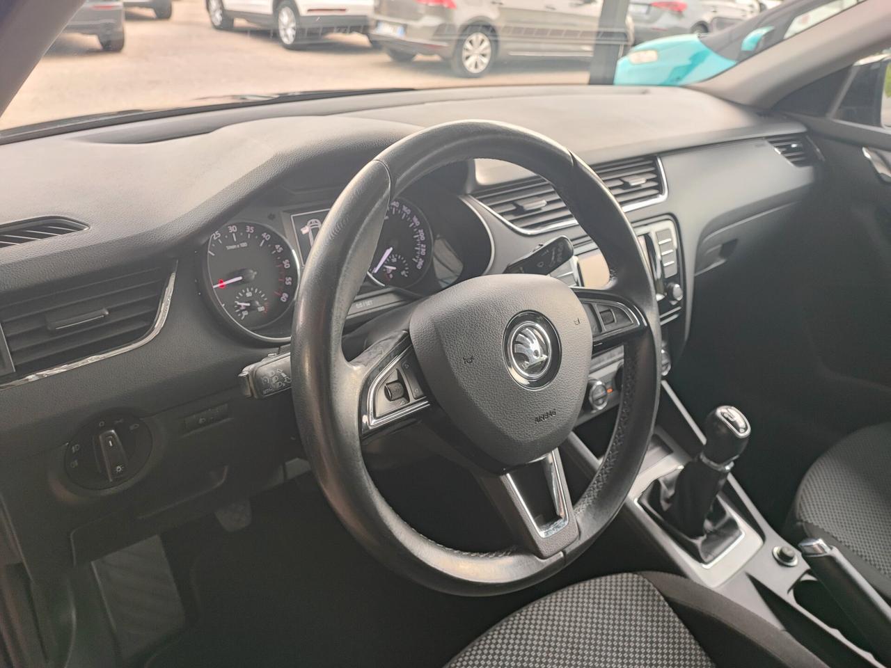 Skoda Octavia 1.6 TDI CR 110 CV Executive Plus