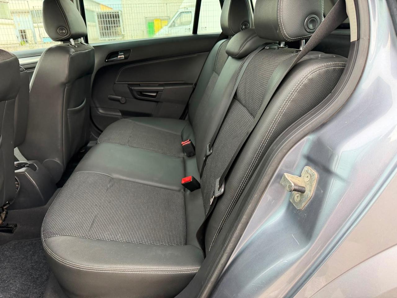 Opel Astra CDTI Station Wagon Cosmo 150000 KM