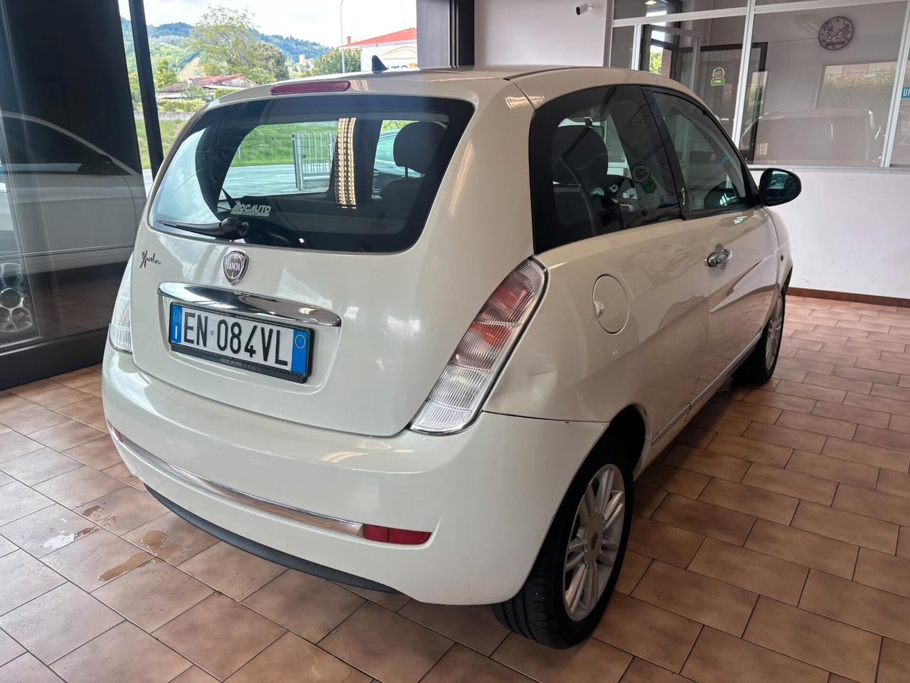Lancia Ypsilon 1.3 mjt *PER NEOPATENTATI