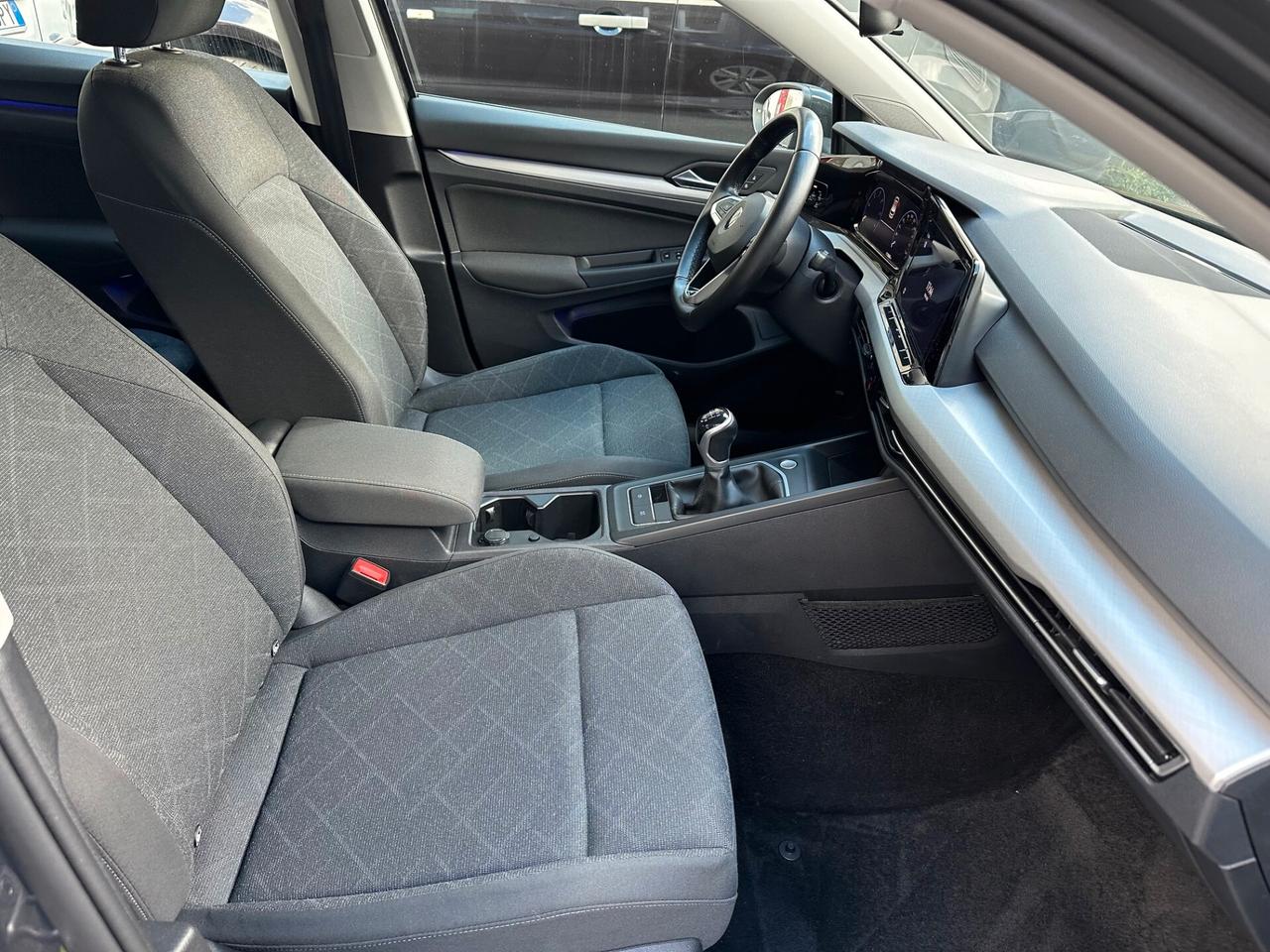 Volkswagen Golf 2.0 TDI 115 CV SCR Life*EURO6*NEOPATENTATI