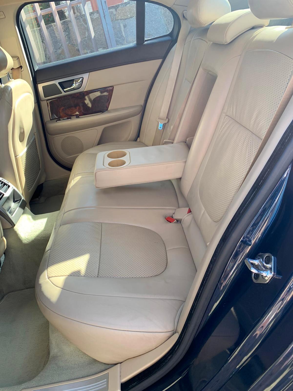 Jaguar XF 3.0 DS V6 Portfolio 275CV