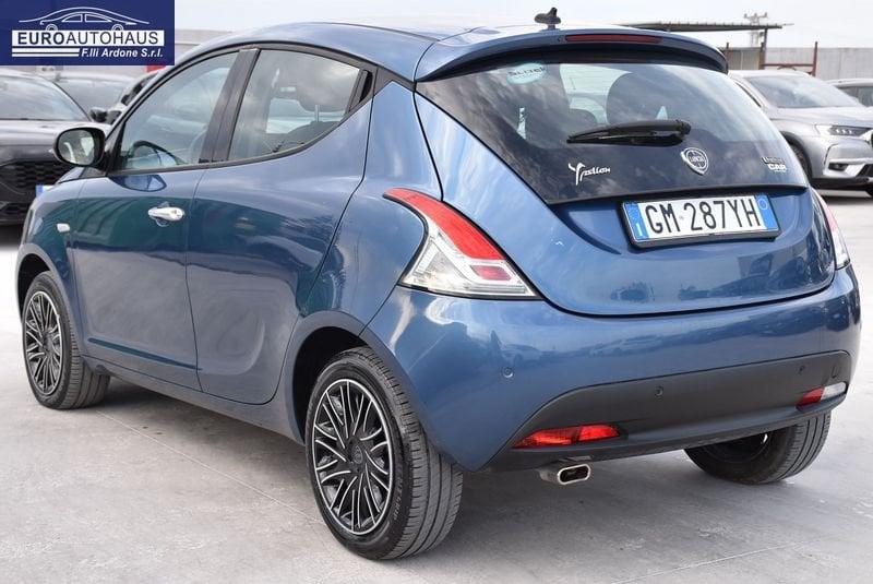 Lancia Ypsilon 1.0 FireFly 70cv Hybrid Gold