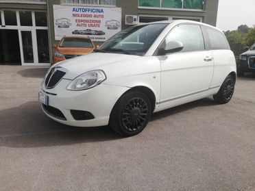 Lancia Ypsilon 1.3 MJT 75 CV Platinum