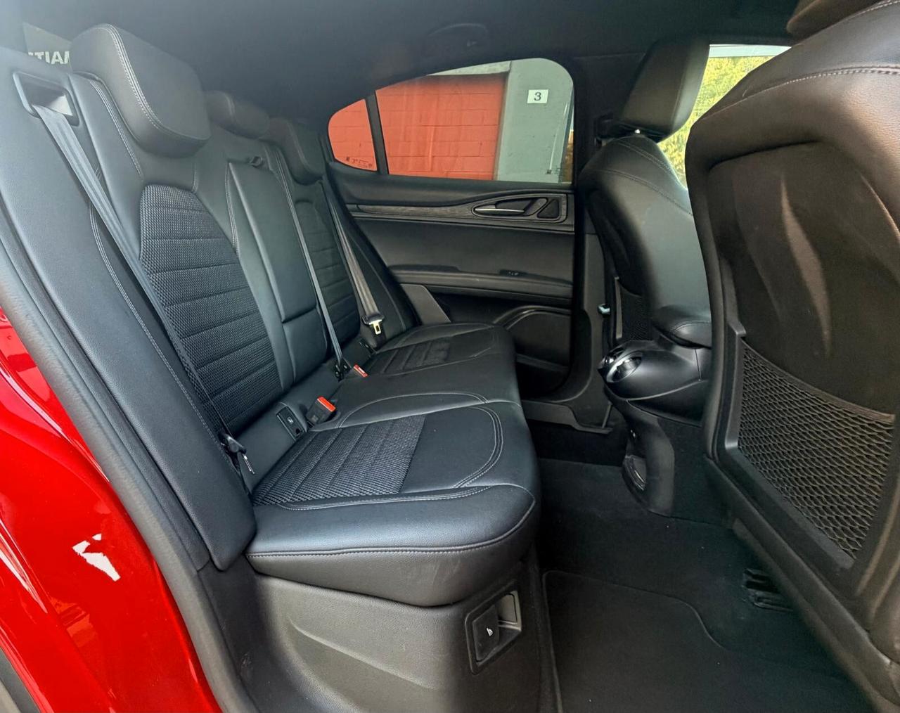 Alfa Romeo Stelvio 2.2 Turbodiesel 210 CV AT8 Q4 Competizione