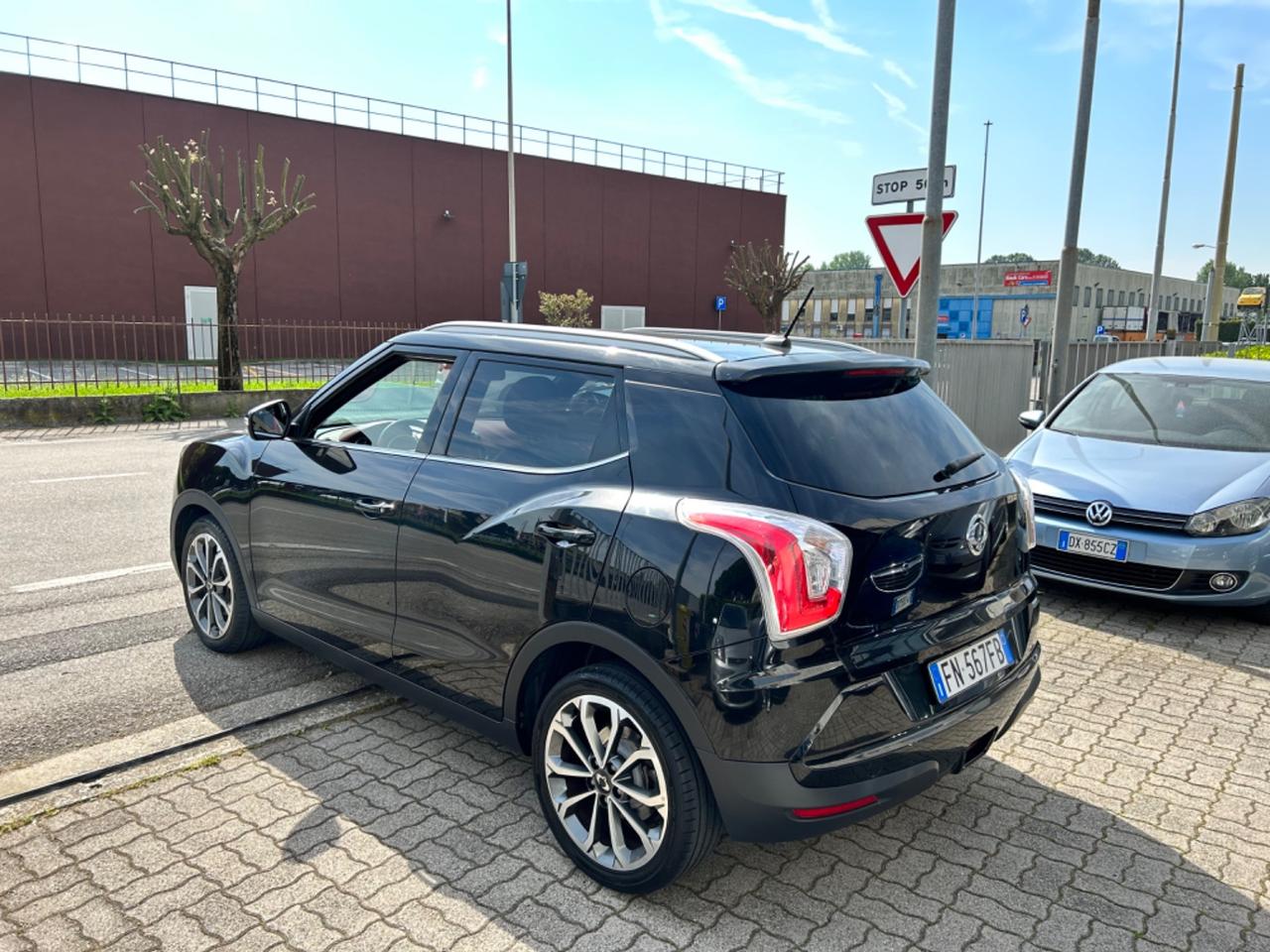 Ssangyong Tivoli NEOPATENTATI FULL OPTIONAL 1.6d CV115 2WD Go