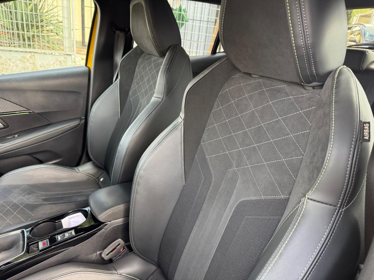 Peugeot 208 PureTech 100 Stop&Start 5 porte GT