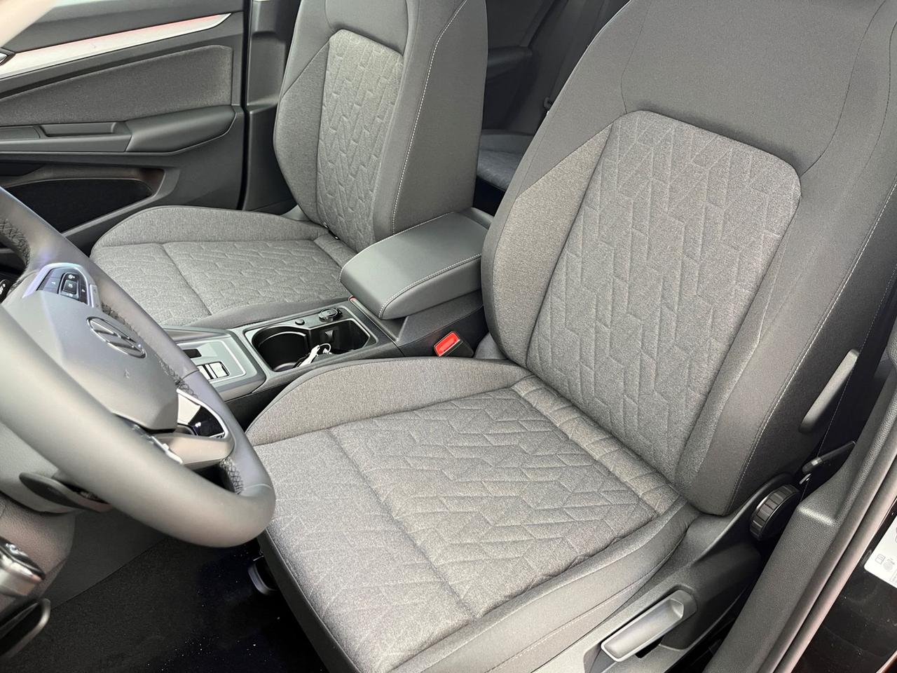 VOLKSWAGEN Golf VIII 2024 Golf 1.5 tsi ehybrid Edition Plus 204cv dsg