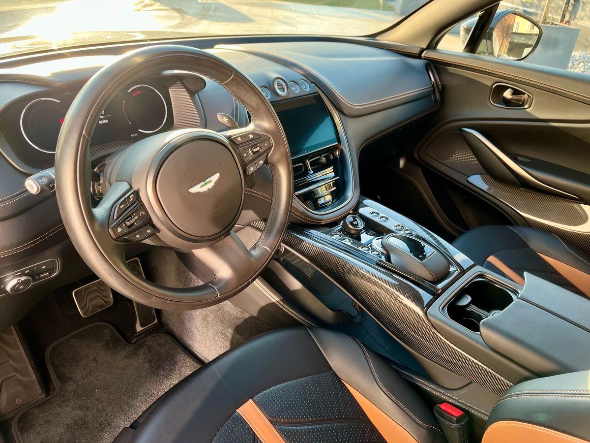 ASTON MARTIN DBX707 4.0 auto
