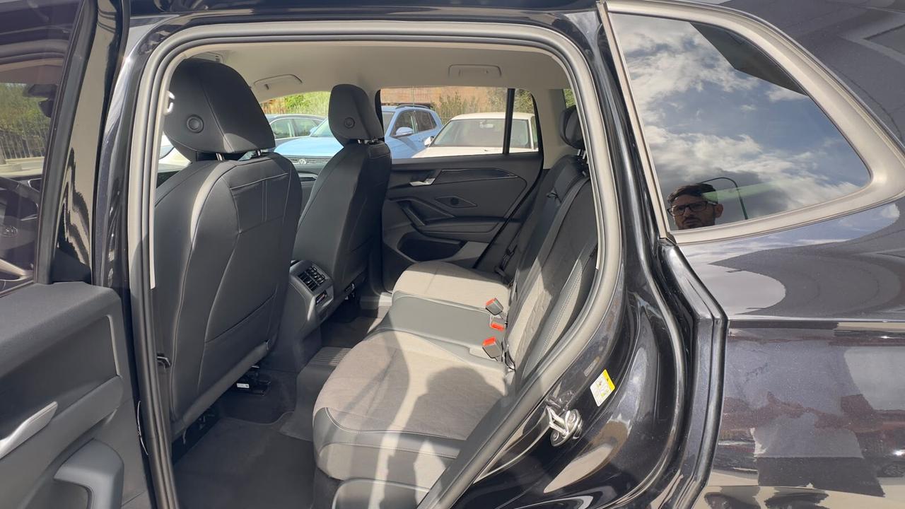 Volkswagen Tiguan 2.0 TDI 150 CV DSG Edition Plus tua da 393€ con anticipo 0