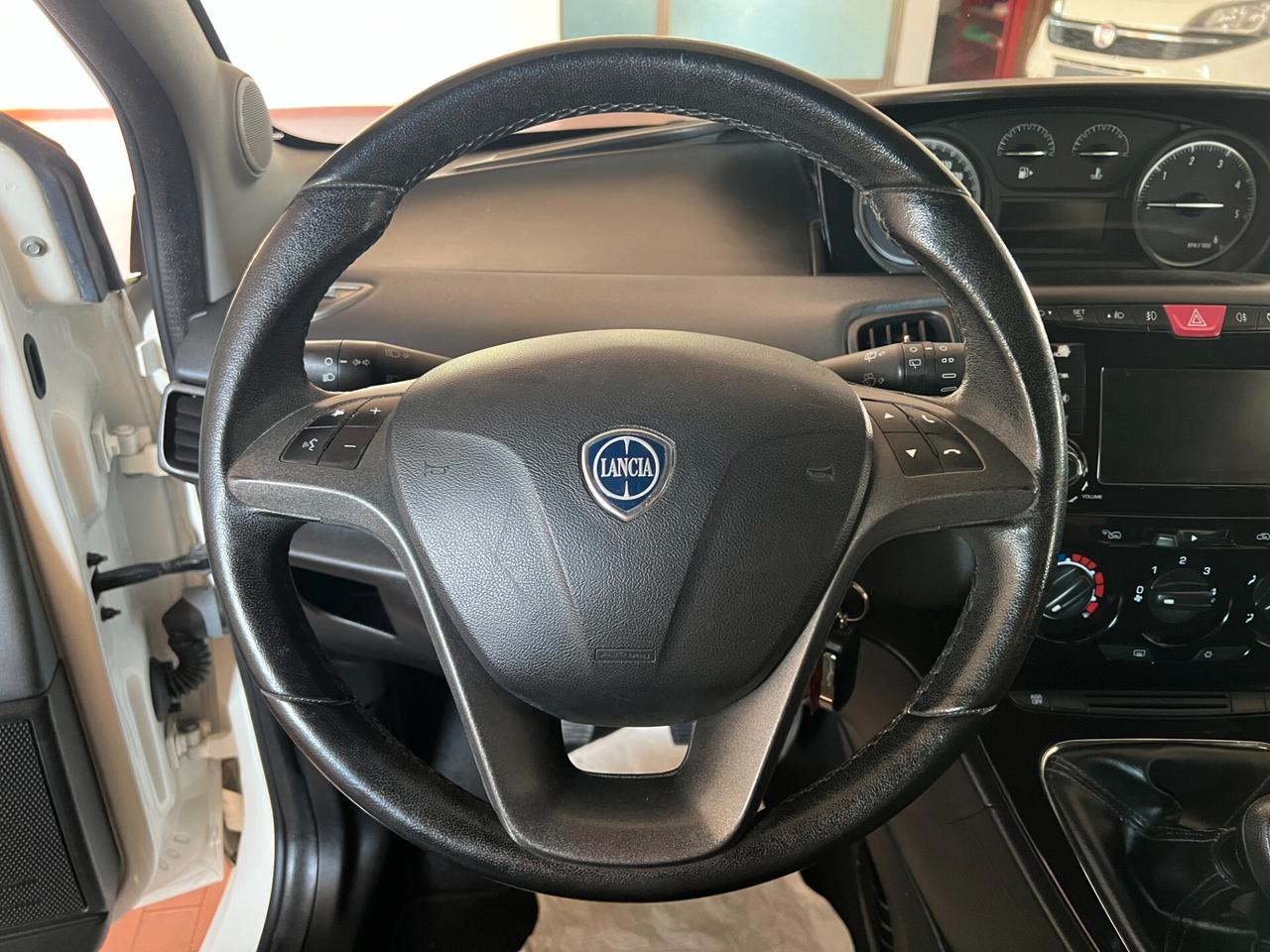 Lancia Ypsilon 1.3 MJT 16V 95 CV 5 porte S&S Gold