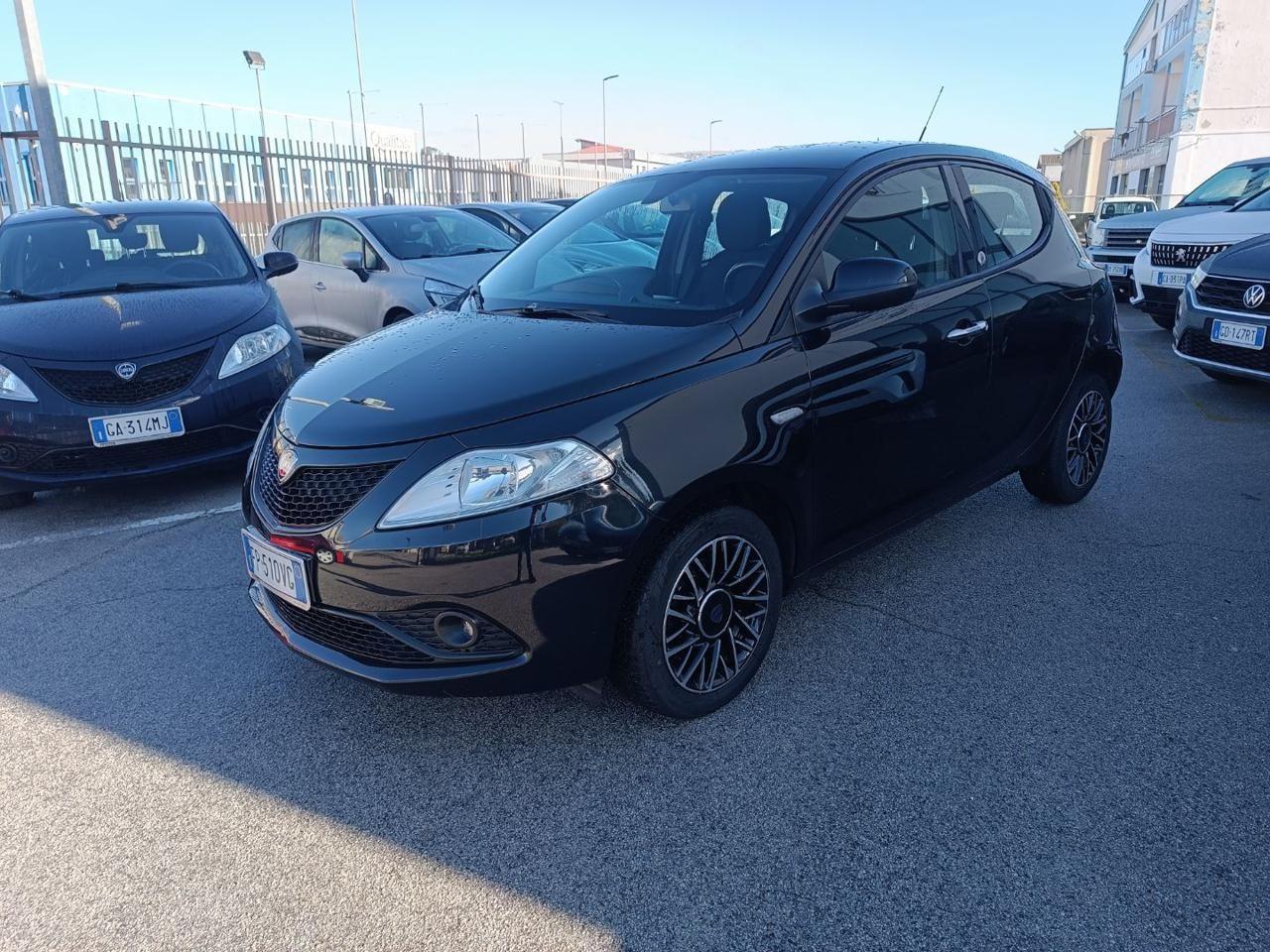 LANCIA Ypsilon 1.2 69 CV 5 porte GPL Ecochic Elefantino Blu