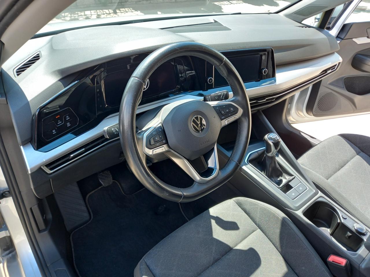 Volkswagen Golf 8 2.0 TDI 2021