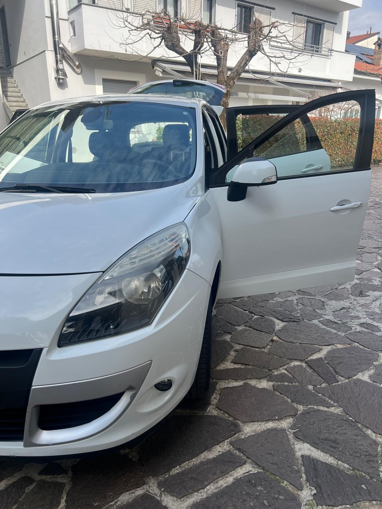 Renault Scenic Scénic X-Mod 1.9 dCi 130CV Dynamique