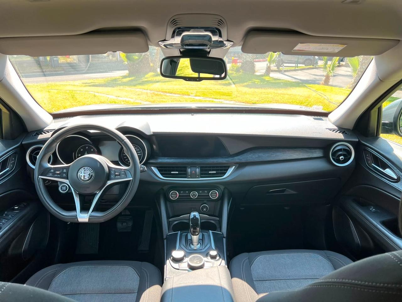 Alfa Romeo Stelvio 2.2 Turbodiesel 160 CV AT8 RWD Sport-Tech