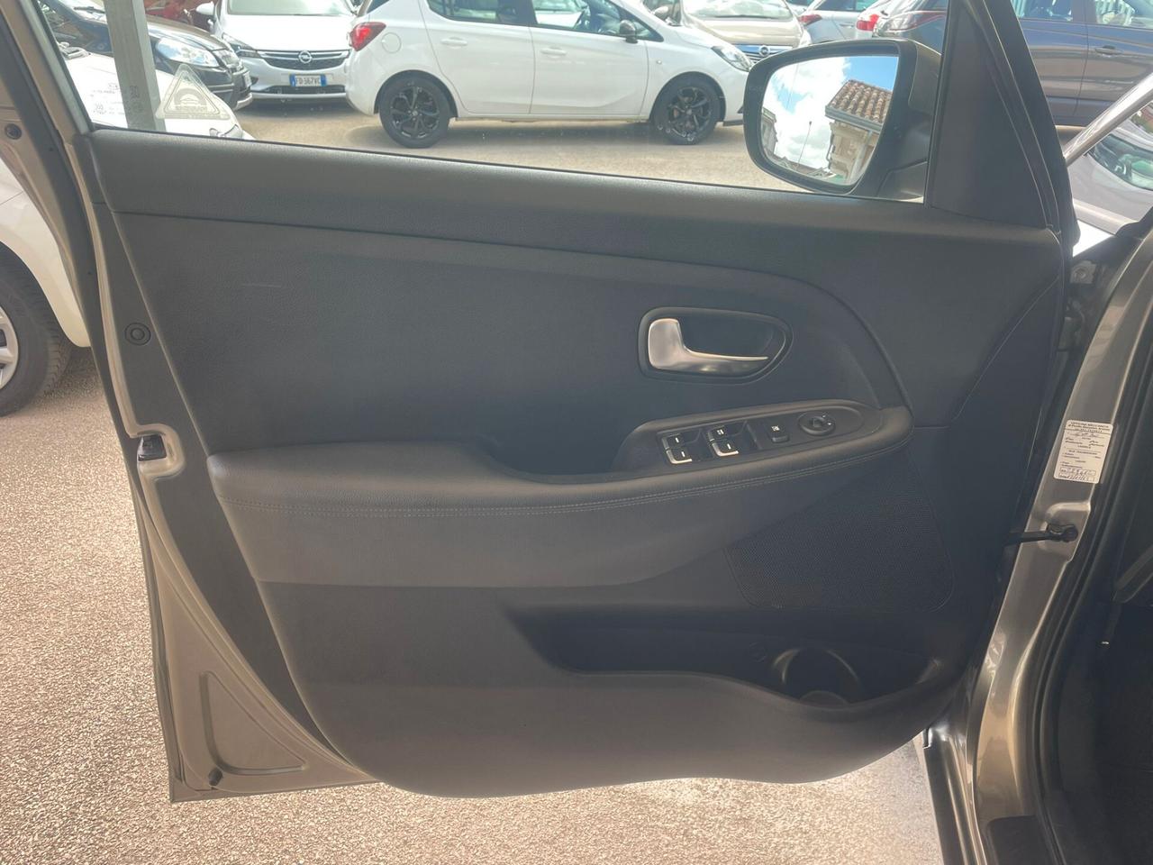 Kia Carens 1.7 CRDi 115 CV Cool
