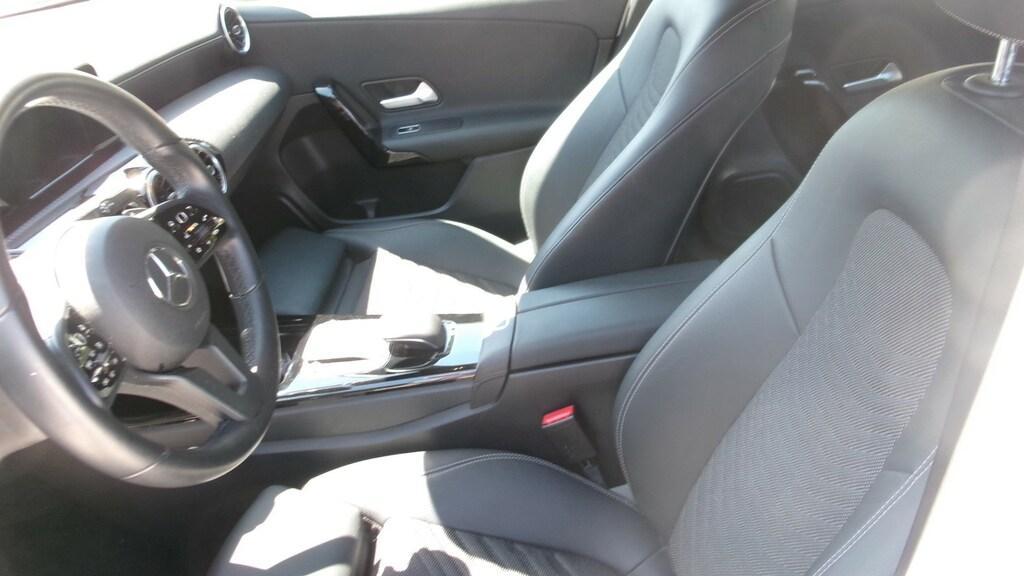 Mercedes Classe A 180 180 D Business 7G-DCT
