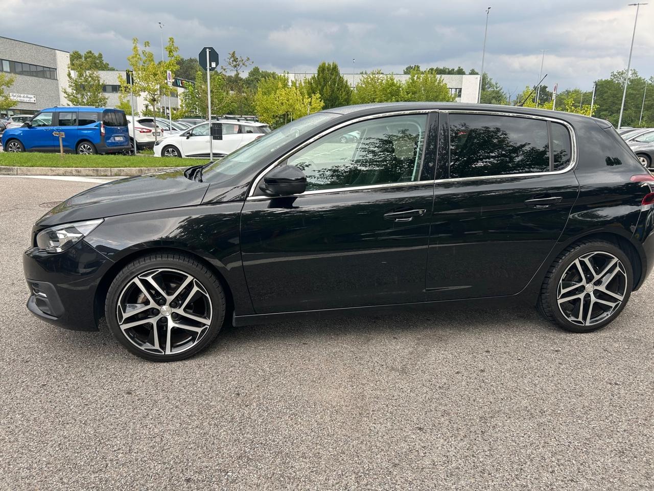 Peugeot 308 PureTech Turbo 130 S&S Allure* 73000 Km *