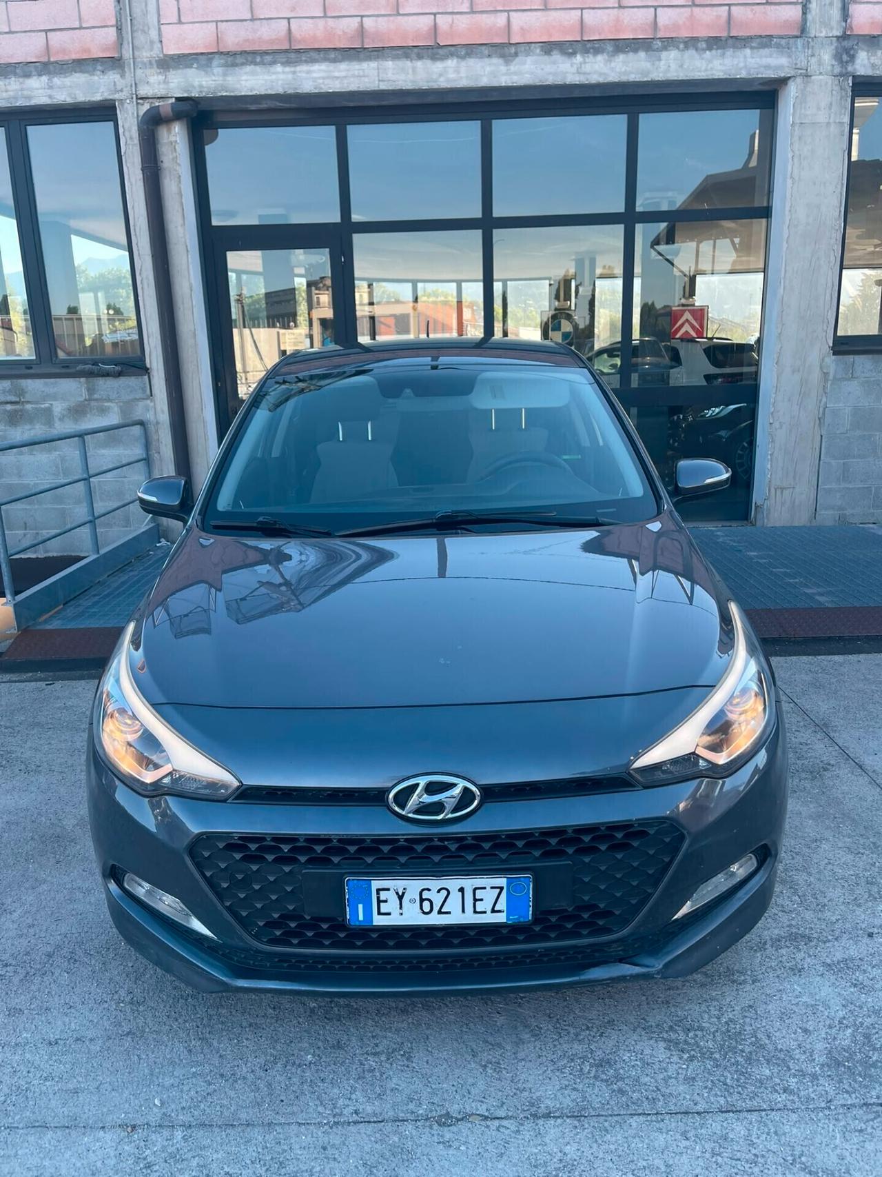Hyundai i20 1.2 84 CV 5p Style - Neopatentati