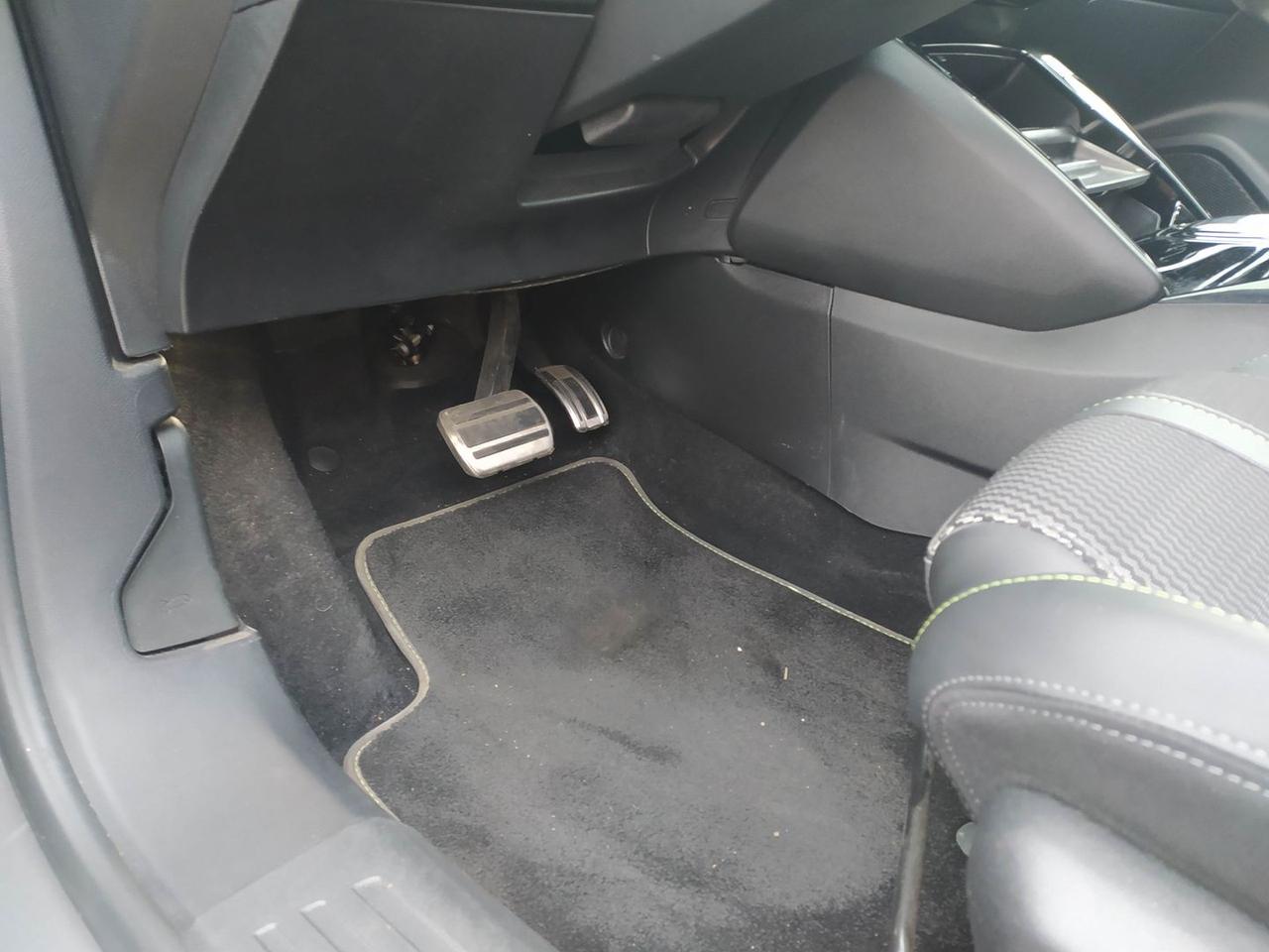 Peugeot 2008 GT 1.5 Blue HDI 130 #7917