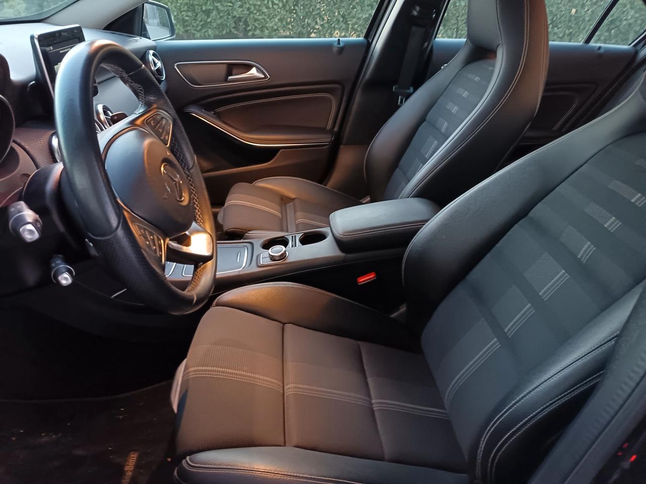 Mercedes-benz A 180 d Automatic Premium