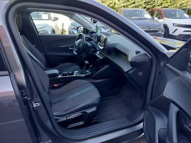 Peugeot 2008 PureTech 100 S&S Allure Pack