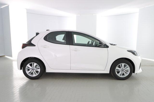MAZDA 2 Full Hybrid 116cv Centre line