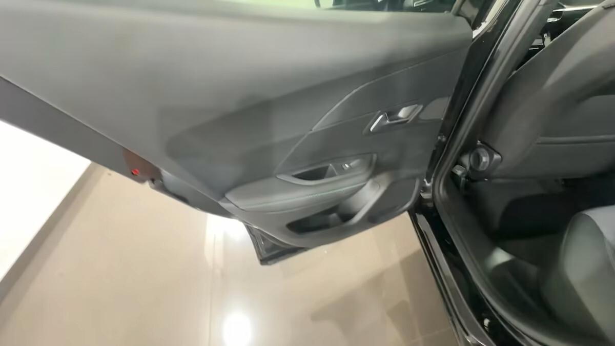 Peugeot 2008 PureTech 130 S&S EAT8 Allure Pack