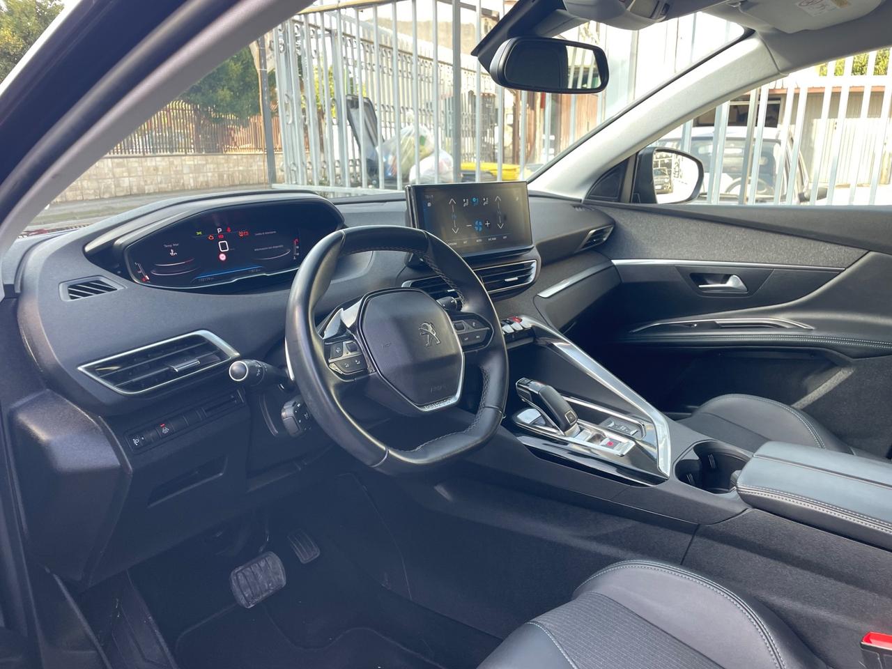 Peugeot 3008 BlueHDi 130 S&S EAT8 Allure