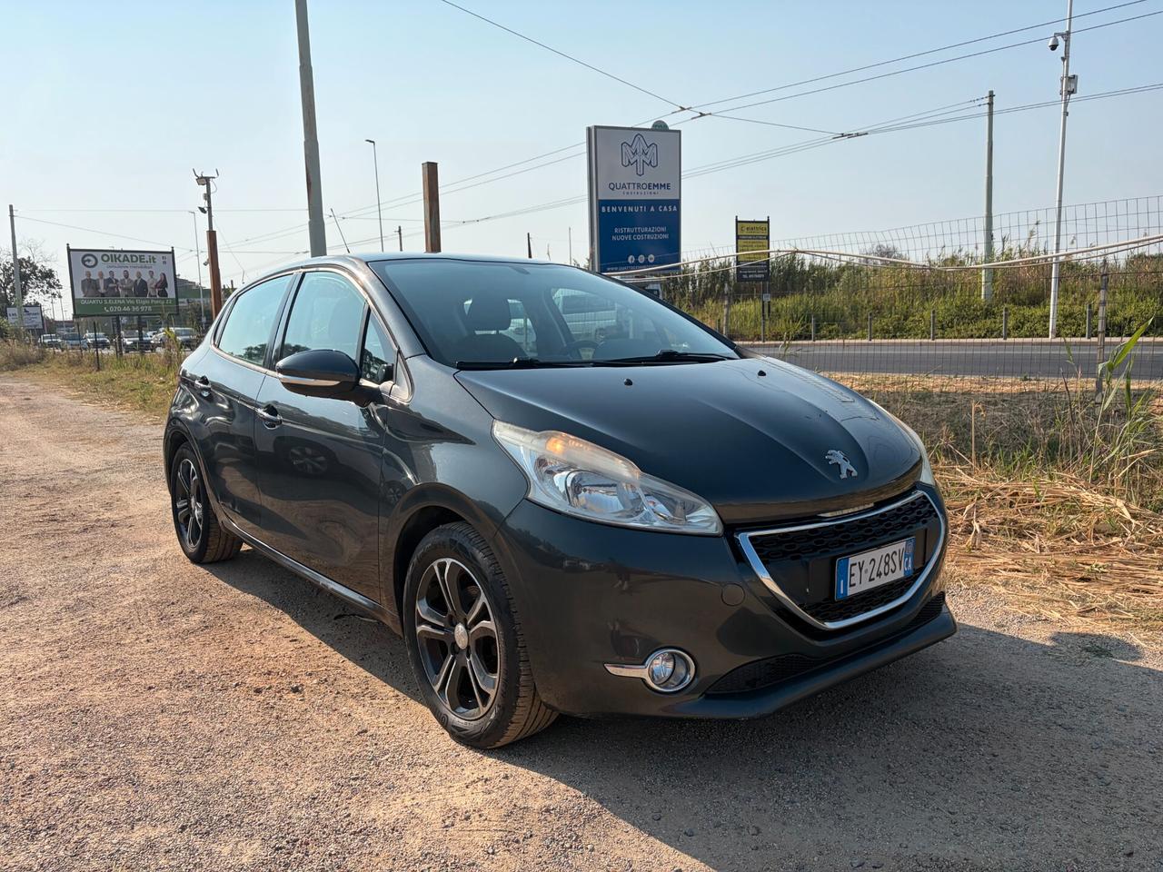 PEUGEOT 208 ALLURE 1.2 82CV 101.000 KM ANNO 2015 NEOPATENTATI