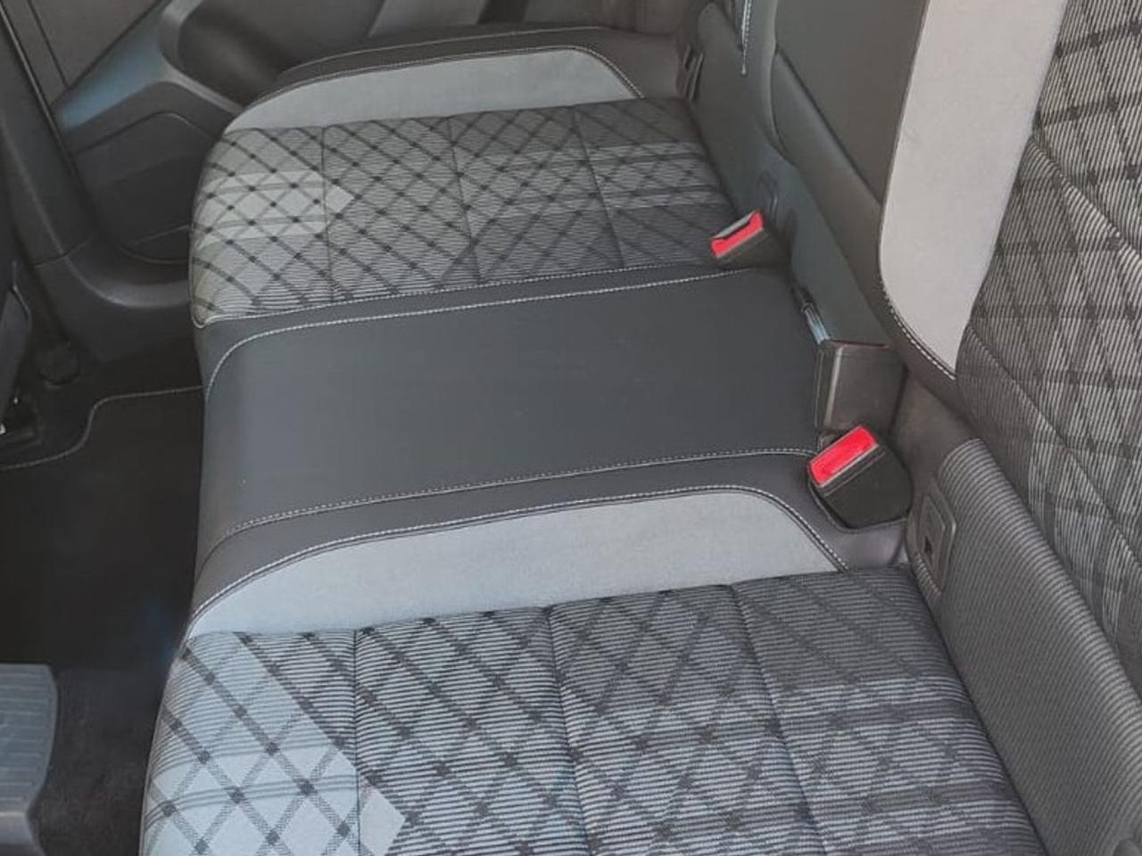 Volkswagen T-Roc R-line #8115