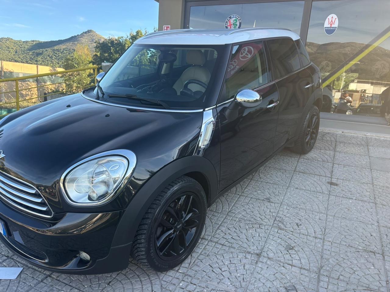 Mini Cauntryman cambio automatico garantita 12 mesi