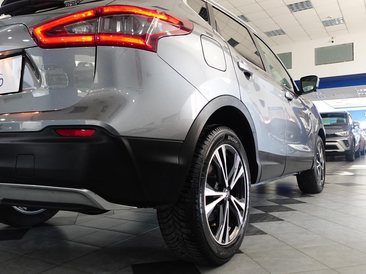 Nissan Qashqai 1.2 DIG-T 115 CV N-CONNECTA