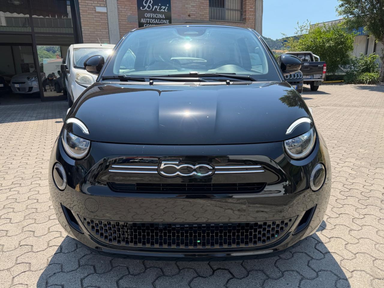 Fiat 500 Berlina Hybrid Icon