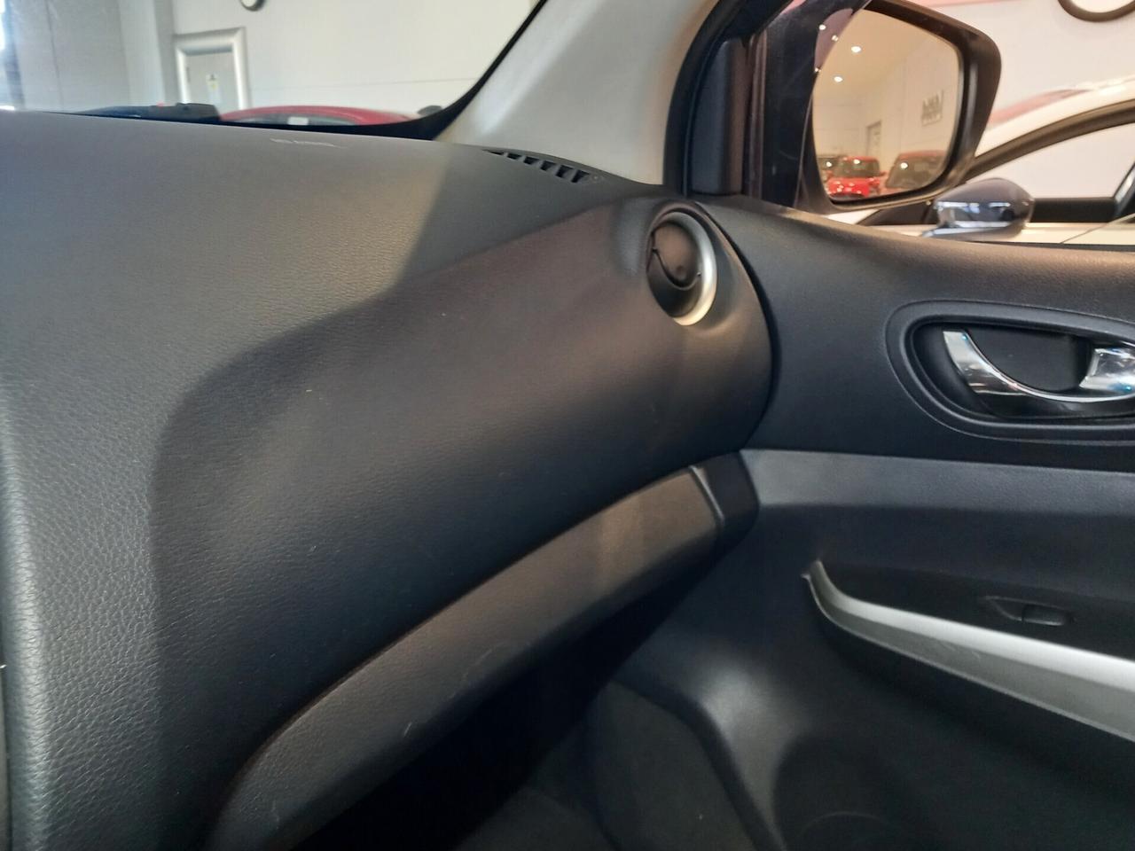 Nissan Navara 2.3 dCi 4WD King Cab Acenta